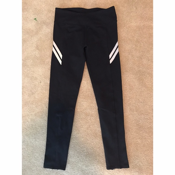 Black Fabletics Leggings!