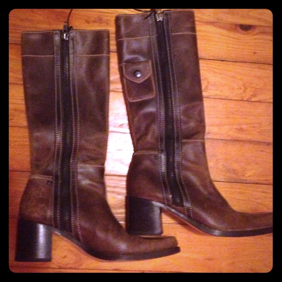 Miu Miu leather knee boots 👢❤