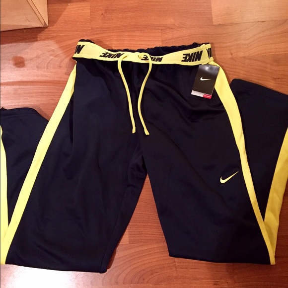 FLASH SALE‼️ Brand New Nike-Therma Fit Sweatpants