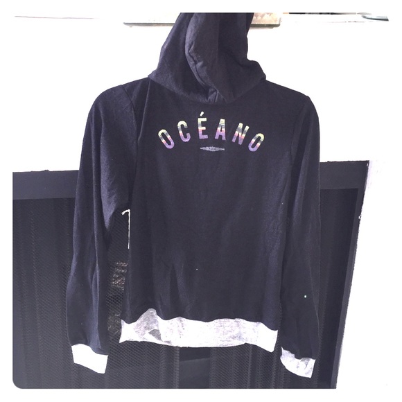 Ocèano hooded sweatshirt. Light fabric size small