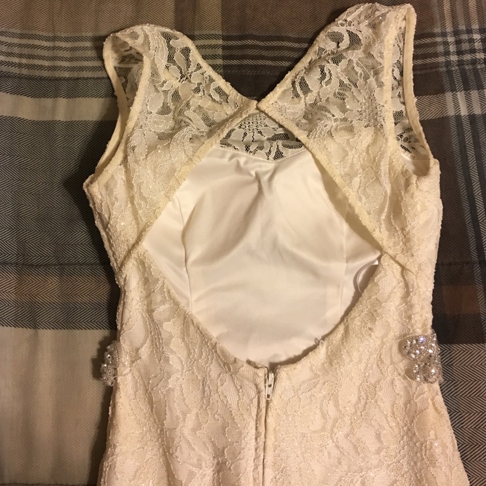 Dress - Picture 2 of 6