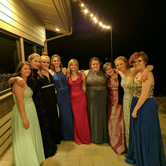 Meet your Posher, Amanda - Picture 7 of 7