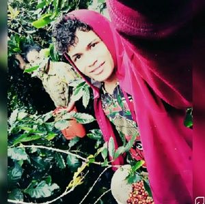 Meet your Posher, Celina