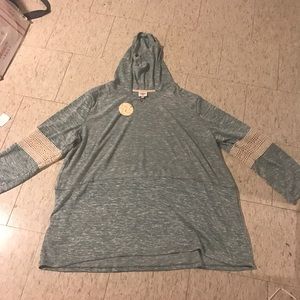 Plus Sized Laced Green Hooded Tunic