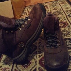 Hiking boots timberlands