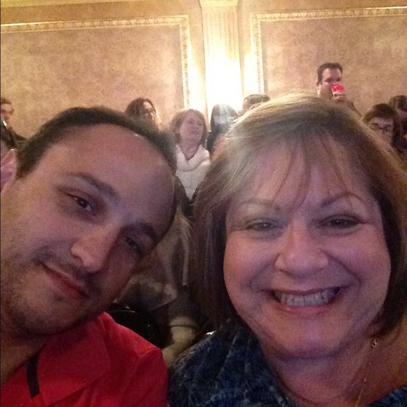 Meet your Posher, Robin