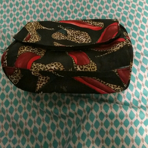 Makeup bag