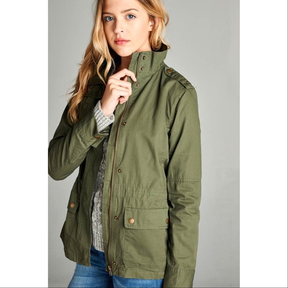 LAST ONE!! Green utility jacket. Size SMALL. - Picture 4 of 6