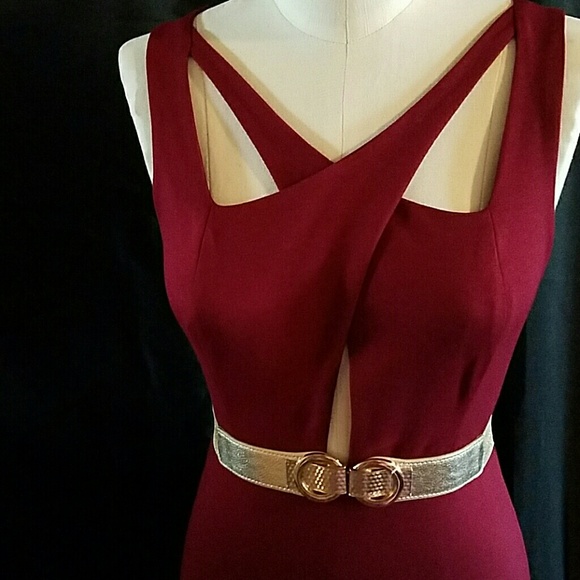 Sexy burgundy dress - Picture 2 of 3