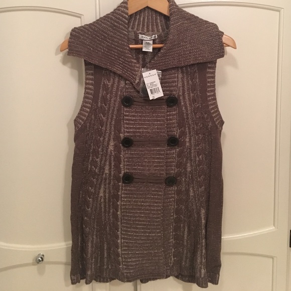 NWT Hannah Sleeveless Sweater