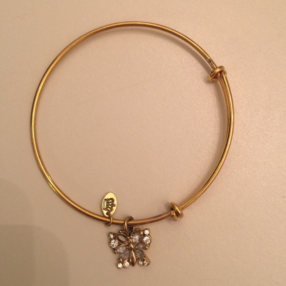JC butterfly bangle!🦋