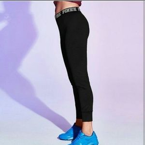 VS Pink ultimate gym pant joggers yoga leggings M