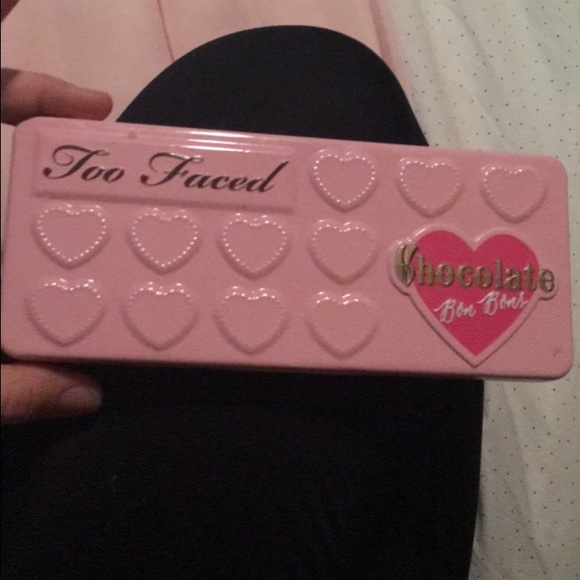Too faced chocolate bon bons palette