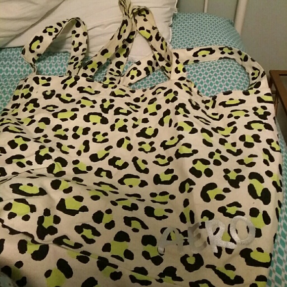 Aerpostale purse