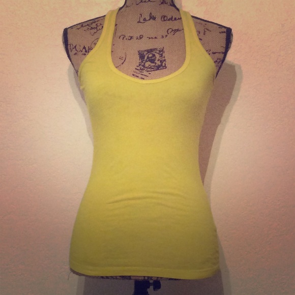🐾 Yellow Tank Top