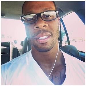 Meet your Posher, Jomo