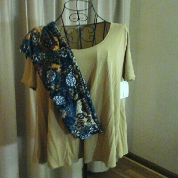 Perfect T  with tall  and  curvy  leggings