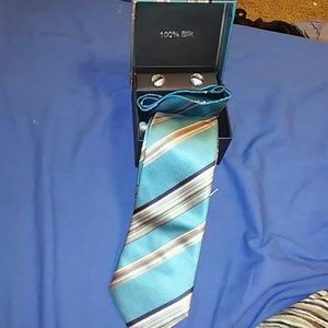 100% silk tie set with hankie and cuff links