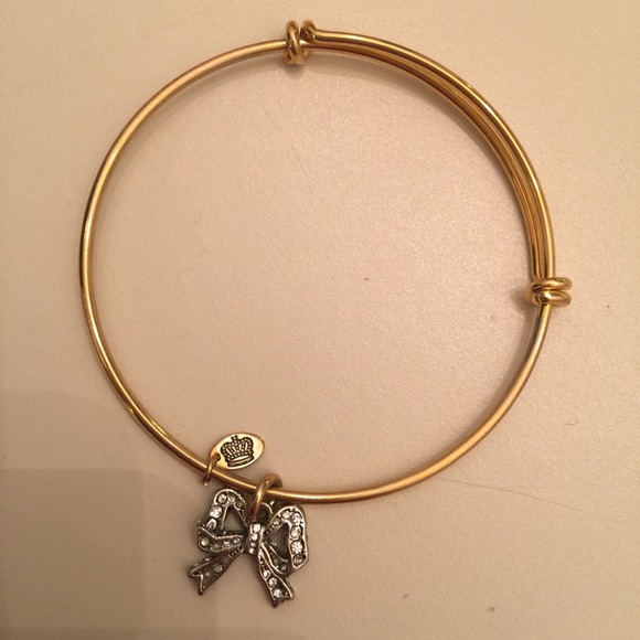 Brand New JC bow bangle!