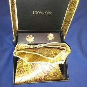 100% silk tie ,hankie,cuff link set