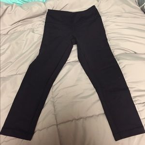LULULEMON crop leggings in black