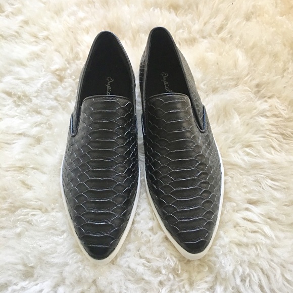 Qupid Black Crocodile Print Vegan Leather Flats