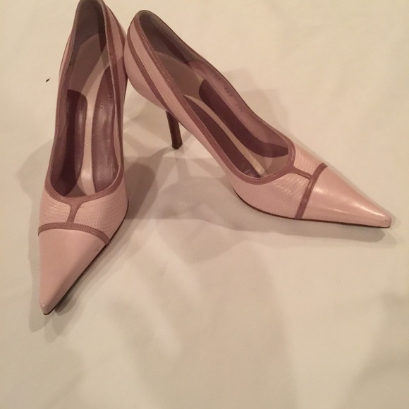Hugo Boss Shoes Size 39.5 in Lavendar - Picture 1 of 3