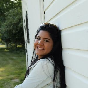 Meet your Posher, Juliana