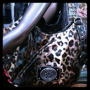 😱SALE!👄Killer☠️EUC Treviso handbag!🔥