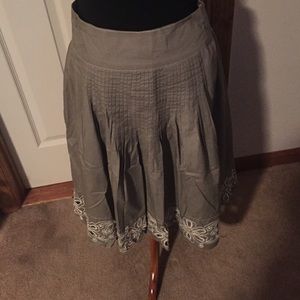 Midi skirt. Very cute. Metro Wear size S