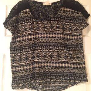 Black & white tribal printed shirt with black lace