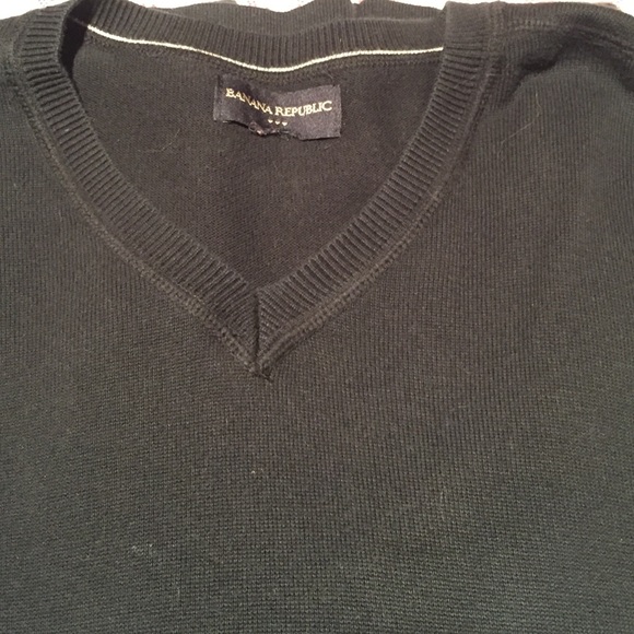 black sweater - Picture 1 of 2