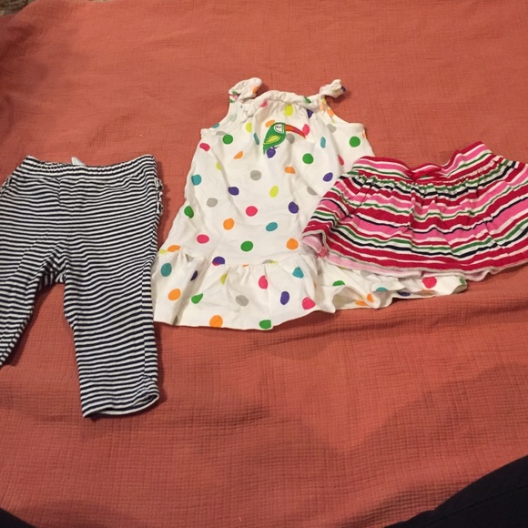 Size 6-12 months clothes