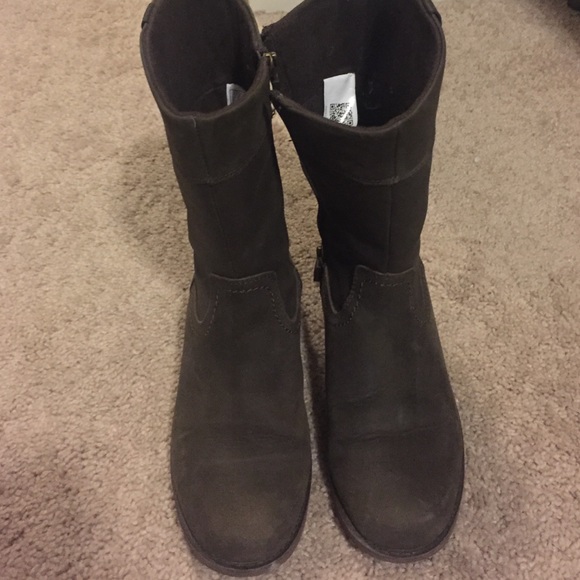 Authentic kids uggs boots!