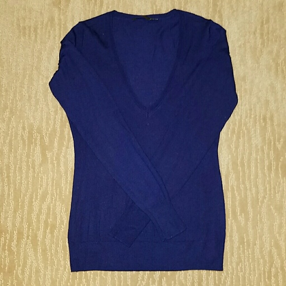 The Limited Deep V Sweater - Picture 1 of 2