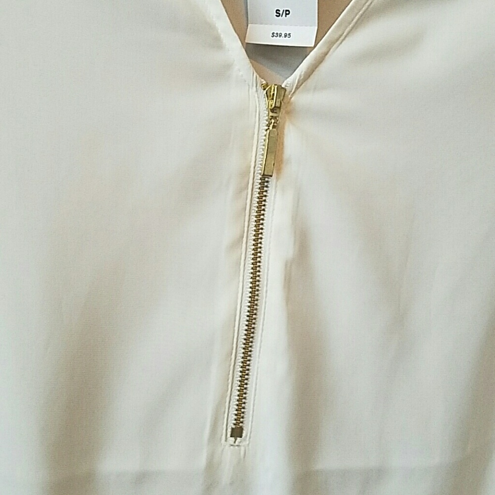Express Colorblock Blouse - Picture 4 of 4