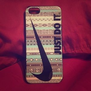 Nike tribal "Just do it" case! For iPhone 5/5s