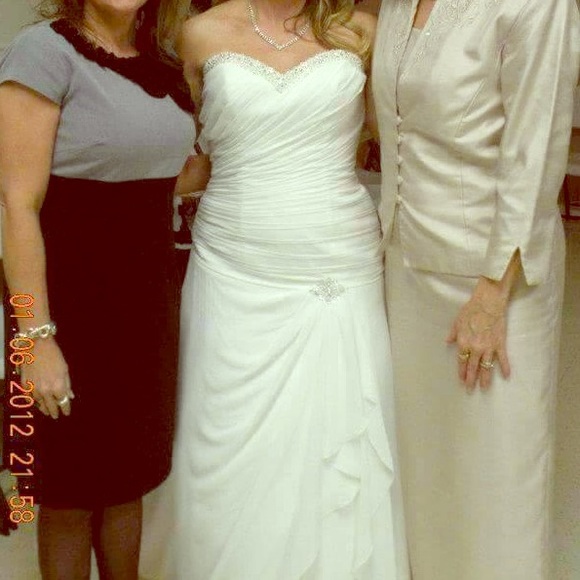 Wedding dress