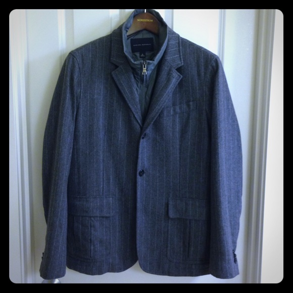 BANANA REPUBLIC 2 in 1 sport jacket.