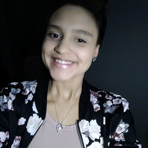 Meet your Posher, Ayanna