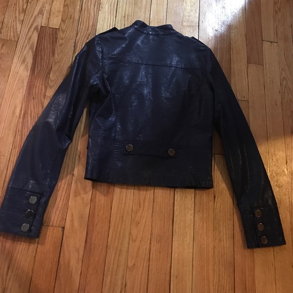 Jacket - Picture 2 of 3