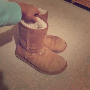 UGG Classic Short