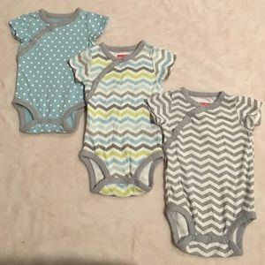 3 baby onesies