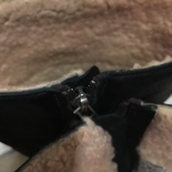 UGG boots - Picture 4 of 4