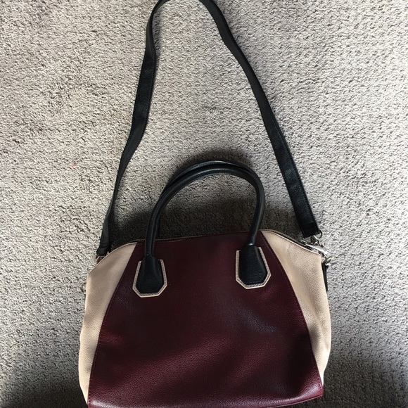 Express Purse 👛 - Picture 2 of 3