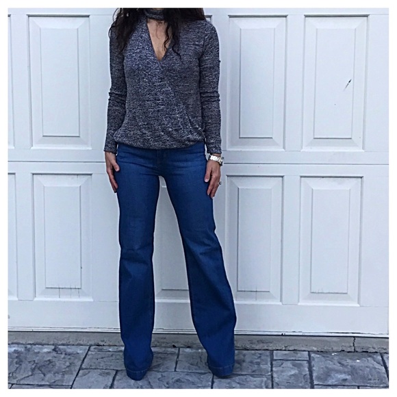 🆕 chic wrap top ONE HOUR SALE - Picture 2 of 5