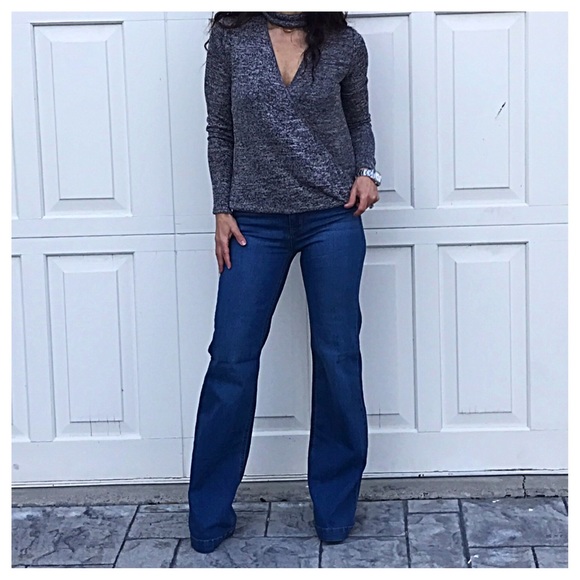 🆕 chic wrap top ONE HOUR SALE - Picture 4 of 5