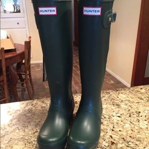 Never worn hunter boots !