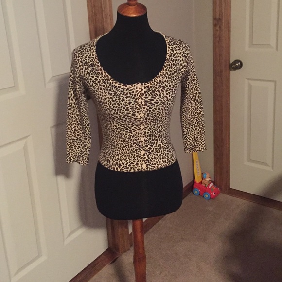 Small leopard print cardigan