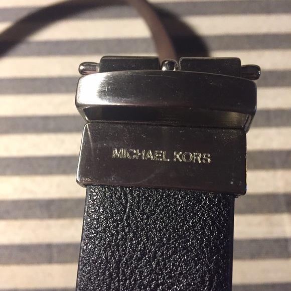 Michael Kors Accessories - Michael Kors Reversible Black/Brown Belt Michael Kors Accessories - Michael Kors Reversible Black/Brown Belt